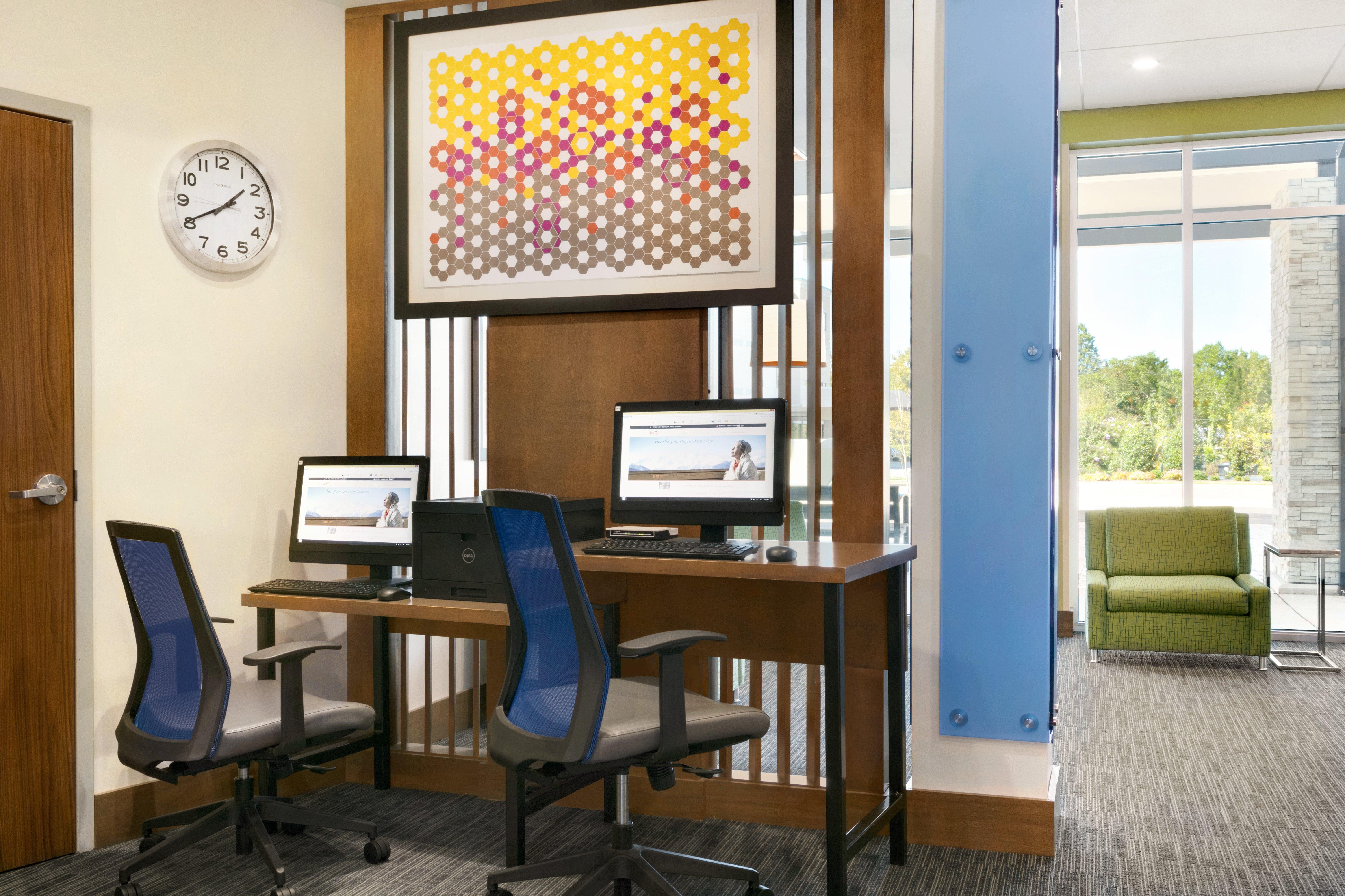 Holiday Inn Express & Suites Salisbury By Ihg Екстериор снимка