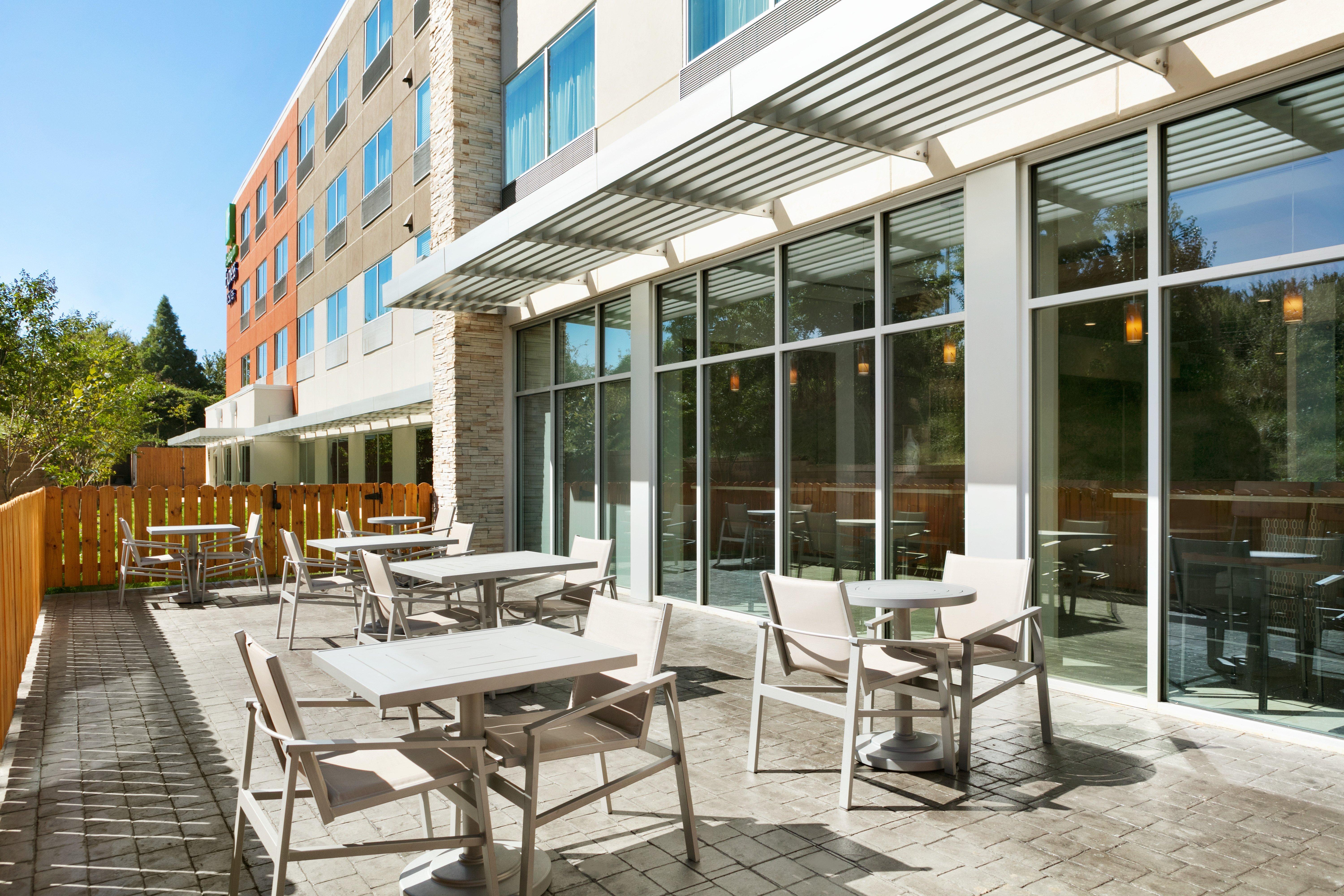 Holiday Inn Express & Suites Salisbury By Ihg Екстериор снимка