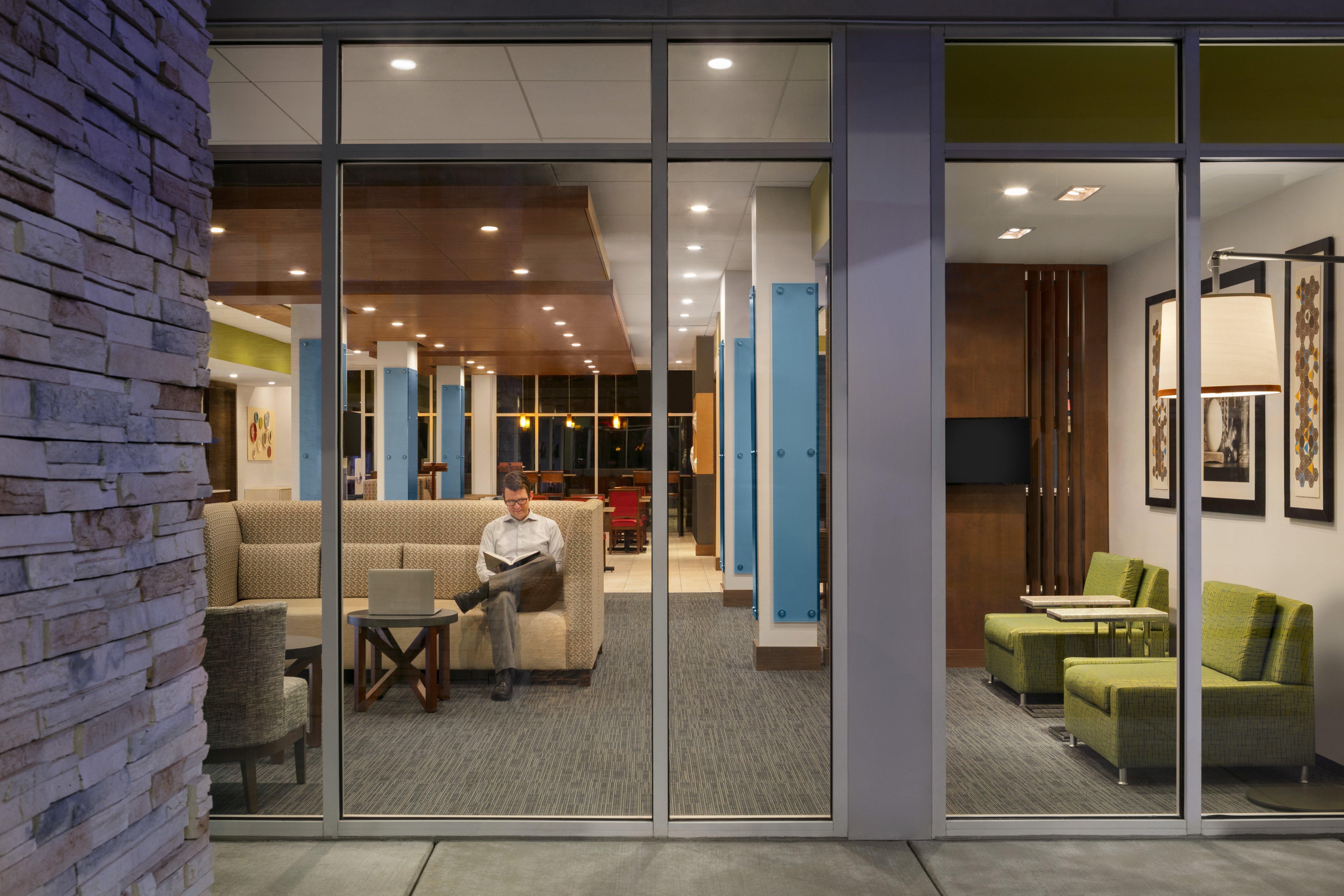 Holiday Inn Express & Suites Salisbury By Ihg Екстериор снимка